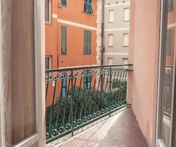 Il Mare Fra Gli Ulivi